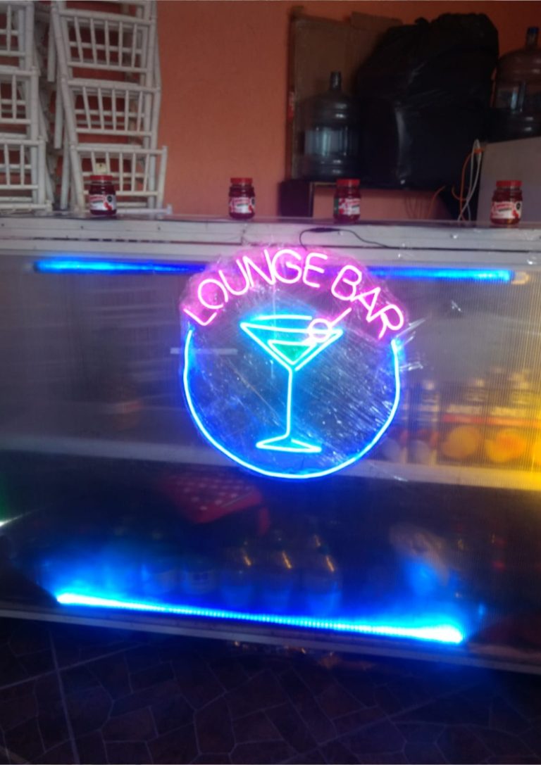 Fiesta Lounge 6